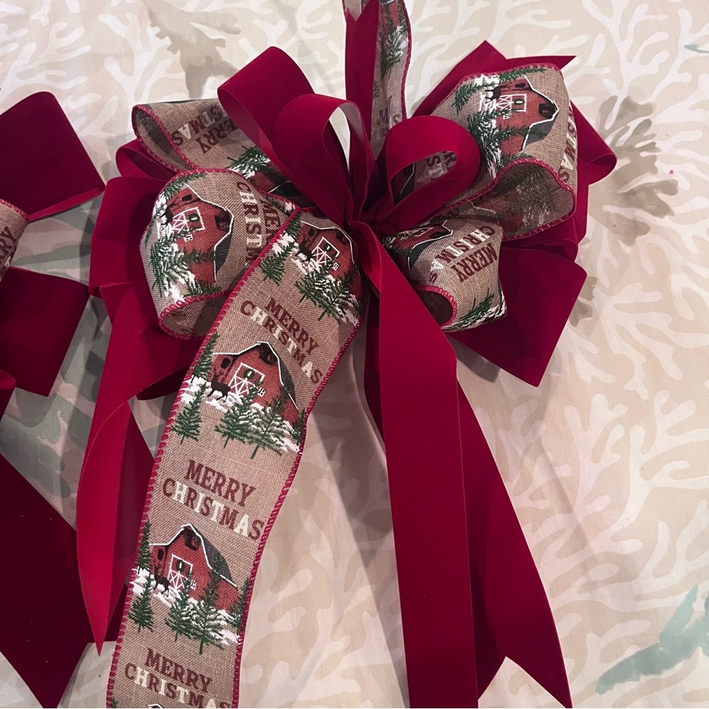 Christmas Bows - Picture 2 of 3